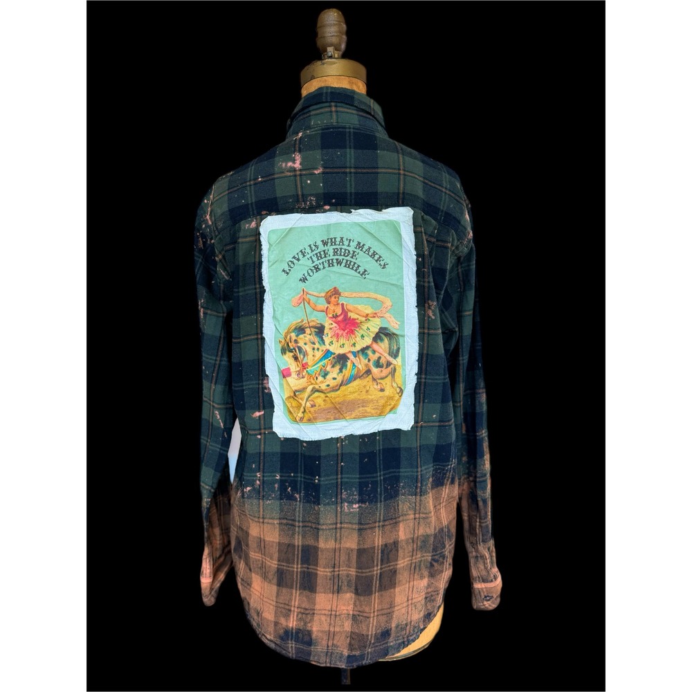 Moonshine Salvage One-of-a-Kind Bleached Flannel | Vintage Circus Horse Art / S - Picture 4 of 11